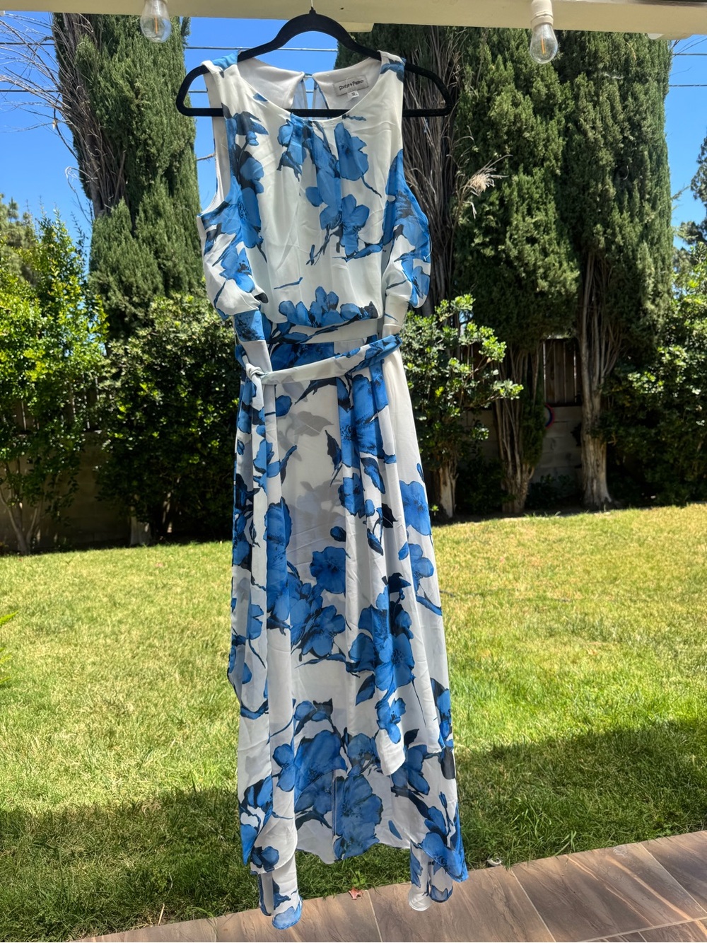 Blue Floral Sleeveless Belted Maxi Dress